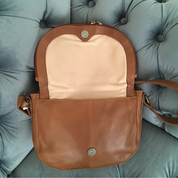 Lucky Brand NWT!!! Dev Leather Crossbody Bag - Picture 5 of 10